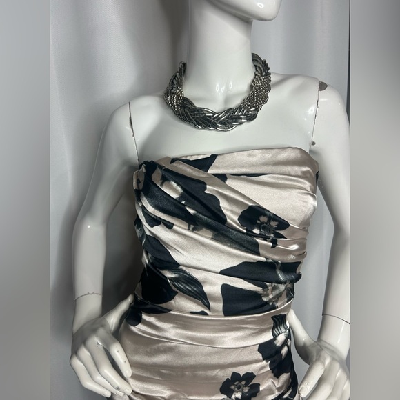 Le Chateau Floral Mermaid Gown - Picture 6 of 14